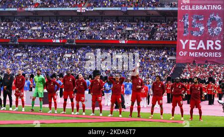 L-R Liverpool manager Jurgen Klopp Liverpool's Jordan Henderson Liverpool's Alisson Becker Liverpool's Naby Keita Liverpool's Ibrahima Konate Liverpool's Andrew Robertson Liverpool's Luis Fernando Diaz Marulanda Liverpool's Thiago Alc?ntara Liverpool's Virgil van Dijk Liverpool's Trent Alexander-Amold Liverpool's Sadio Mane and Liverpool's Mohamed Salah during FA Cup Final between Chelsea and Liverpool at Wembley Stadium , London, UK 14th May , 2022 (Photo by Action Foto Sport/NurPhoto) Stock Photo