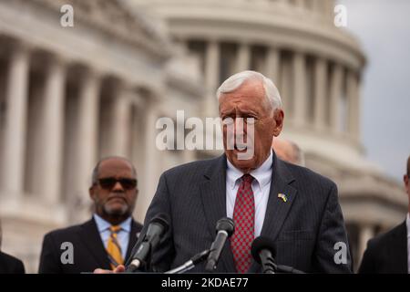 House Majority Leader Steny Hoyer (D-MD) speaks during a press conference marking the 25th anniversary of the New Democrat Coalition. The 98 members of the New Democrats are centrists and pro-business. (Photo by Allison Bailey/NurPhoto) Stock Photo