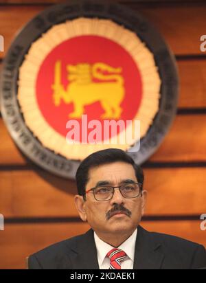 Governor of Sri Lankan Central Bank Nandalal Weerasinghe during a media briefing at the Central Bank in Colombo, Sri Lanka May 19, 2022. Stock Photo