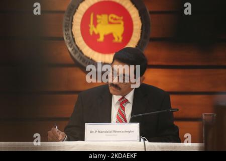 Governor of Sri Lankan Central Bank Nandalal Weerasinghe during a media briefing at the Central Bank in Colombo, Sri Lanka May 19, 2022. Stock Photo