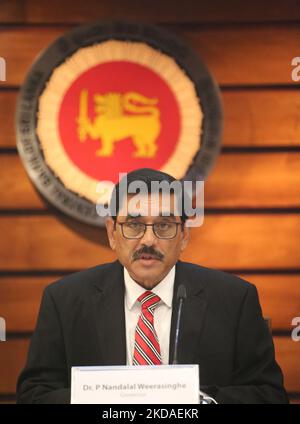 Governor of Sri Lankan Central Bank Nandalal Weerasinghe during a media briefing at the Central Bank in Colombo, Sri Lanka May 19, 2022. Stock Photo