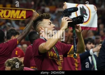 DStv - FUTEBOL IMBATÍVEL! Roma e Feyenoord fazem a grande final da  Conference League, no Air Albania Stadium, um campo neutro, na Albânia.  Para a Roma, vale a importância de ter o