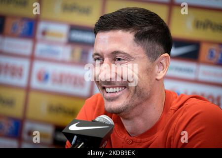 Robert Lewandowski during the press conference at DoubleTree by Hilton in Warsaw, Poland on May 30, 2022 (Photo by Mateusz Wlodarczyk/NurPhoto) Stock Photo