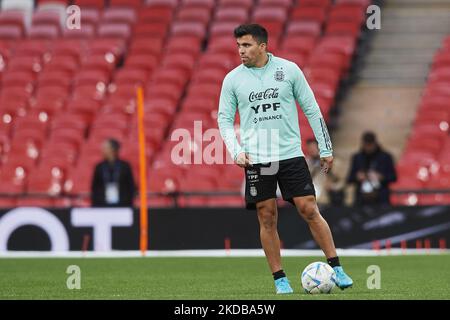 Marcos Acuña (Sevilla FC) of Argentina during the Argentina Training Session at Wembley Stadium on May 31, 2022 in London, England. (Photo by Jose Breton/Pics Action/NurPhoto) Stock Photo