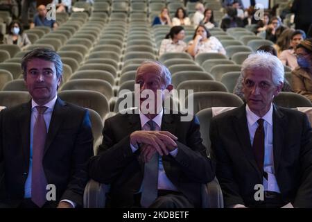President Marcelo Rebelo de Sousa (C) and the Minister of Internal Administration, José Luis Carneiro (L) at the closing of the National Congress, Dialogues on Poverty, on June 3, 2022, at Calouste Gulbenkian Foundation, in Lisbon, Portugal. (Photo by Nuno Cruz/NurPhoto) Stock Photo