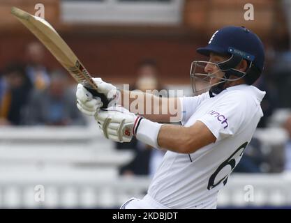 England's Joe Root(Yorkshire) during INSURANCE TEST SERIES 1st Test, Day 4,(Day 4 of 5) between England against New Zealand at Lord's Cricket Ground, London on 05th June , 2022 (Photo by Action Foto Sport/NurPhoto) Stock Photo