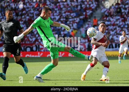 Oliver Sail and Christian Cueva during the friendly match between Peru and New Zeland, played at the RCDE Stadium, in Barcelona, on 05th June 2022. (Photo by Joan Valls/Urbanandsport /NurPhoto) Stock Photo