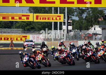 Start race 2 SBK during the Motul FIM Superbike Championship - Italian Round Sunday race during the World Superbikes - Circuit Pirelli Emilia-Romagna Round, 10-12 June 2022 on Misano, Italy. (Photo by Fabio Averna/NurPhoto) Stock Photo