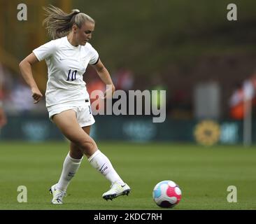 Georgia Stanway of England passes the ball during the International Friendly match between England Women and Belgium at Molineux, Wolverhampton on Thursday 16th June 2022. (Photo by Tom West/MI News/NurPhoto) Stock Photo