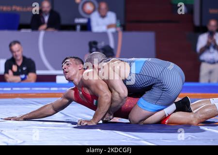 David Losonczi (HUN) vs Nikoloz Kakhelashvili (ITA) GR 97kg during the Wrestling 2022 Ranking Series (day1) on June 22, 2022 at the Matteo Pellicone in Rome, Italy (Photo by Luigi Mariani/LiveMedia/NurPhoto) Stock Photo