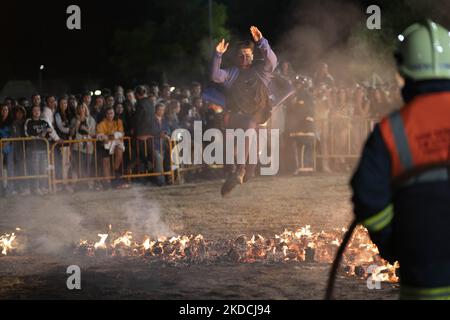 San Sebastian de los Reyes, Madrid, Spain, June 24 of 2022: In a lot of locations in Spain, the Night of San Juan is celebrated with big bonfires. Is a tradition jump over the fire and burn papers with wishes to gain good luck. The celebration of San Juan has it origin in the ancient celebration of the Summer Solstice. (Photo by Tomas Calle/NurPhoto) Stock Photo