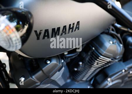 Yamaha logo is seen on a motorcycle in Krakow, Poland on June 23, 2022. (Photo by Jakub Porzycki/NurPhoto) Stock Photo