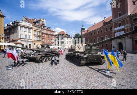 Russian tanks destroyed during the war exhibited at Castle Square in Warsaw as part of the exhibition ''For your freedom and ours''. 27 June, 2022, Warsaw, Poland (Photo by Krystian Dobuszynski/NurPhoto) Stock Photo