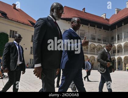 Nuno Gomes Nabiam (Center R), Prime Minister of Guinea-Bissau and Fidelis Forbs (Center L), Minister of Public Works, Housing and Urban Planning of Guinea-Bissau during the visit of Wawel Castle in Krakow. Both politicians traveled to Poland to take part in a major United Nations conference on urban development in Katowice this week. On Wednesday, June 29, 2022, in Wawel Castle, Krakow, Poland. (Photo by Artur Widak/NurPhoto) Stock Photo