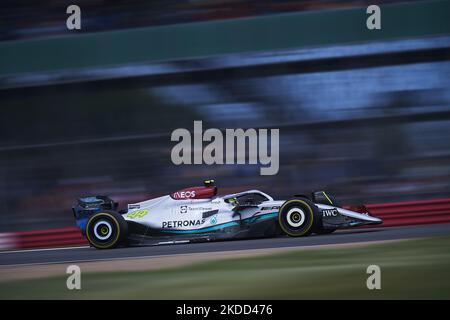 Lewis Hamilton of Great Britain driving the (44) Mercedes AMG Petronas F1 Team Mercedes W13 during practice ahead of the F1 Grand Prix of Great Britain at Silverstone on July 1, 2022 in Northampton, United Kingdom. (Photo by Jose Breton/Pics Action/NurPhoto) Stock Photo