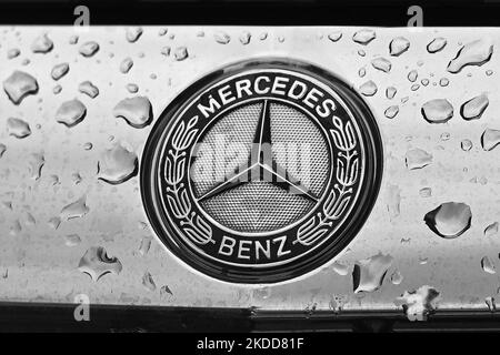 Mercedes benz logo seen on mercedes benz Black and White Stock Photos &  Images - Alamy