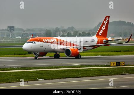 EasyJet Europe Airlines Airbus A320 airplane at Amsterdam Airport Schiphol in Amsterdam, Netherlands, on May 03, 2022. (Photo by Creative Touch Imaging Ltd./NurPhoto) Stock Photo