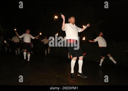 Newcastle upon Tyne, UK, 5th November 2022, Kingsman fire dance, a traditional folk celebration on Guy Fawkes night at the Cumberland Arms Pub, Credit: DEW/AlamyLive Stock Photo