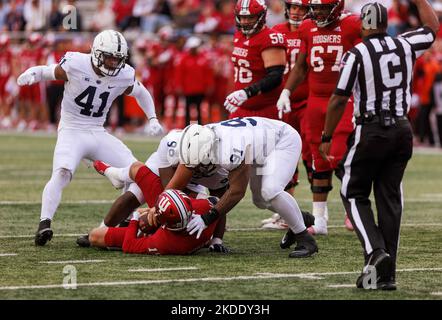 Bloomington, United States. 05th Nov, 2022. Indiana Hoosiers quarterback Brendan Sorsby (15) is sacked by Penn State during an NCAA football game at Memorial Stadium. The Nittany Lions beat the Hoosiers 45-14. Credit: SOPA Images Limited/Alamy Live News Stock Photo