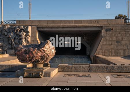 YEKATERINBURG, RUSSIA - april 23, 2022: Plotinka weir on river Iset in Yekaterinburg, Russia. The Iset River in Western Siberia flows from the Urals i Stock Photo