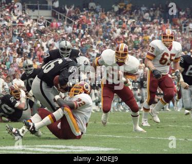 Washington Redskins defensive tackle Dave Butz (65) during the game ...