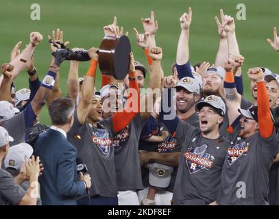 Astros' Springer is in a groove, wins World Series MVP - Los