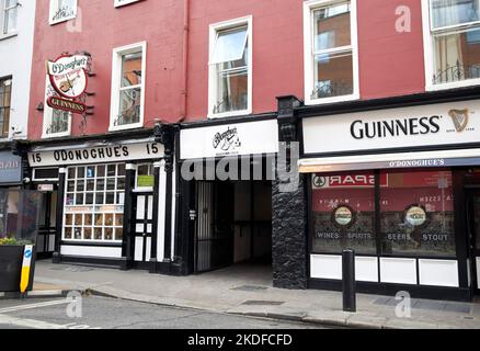 odonoghues bar merrion row dublin republic of ireland Stock Photo
