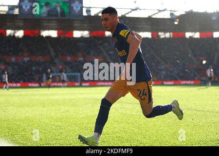 Newcastle United's Miguel Almiron celebrates scoring their side's first goal of the game during the Premier League match at St. Mary's Stadium, Southampton. Picture date: Sunday November 6, 2022. Stock Photo