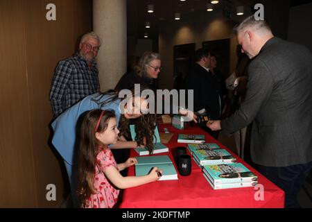 Laura Tobin attends 'Everyday ways to save our Planet' book launch at The Institute of Physics in London Stock Photo