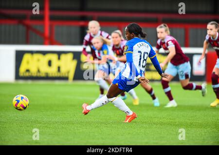 London, UK. 06th Nov, 2022. Dagenham, England, November 06 2022: Danielle Carter (18 Brighton) scores Brightons 3rd goal from penalty spot during the Barclays FA Womens Super League game betwen West Ham United v Brighton at Dagenham and Redbridge's Chigwell Construction Stadium.England. (K Hodgson/SPP) Credit: SPP Sport Press Photo. /Alamy Live News Stock Photo