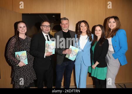 Laura Tobin attends 'Everyday ways to save our Planet' book launch at The Institute of Physics in London Stock Photo