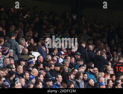 Stamford Bridge, London, UK. 6th Nov, 2022. English Premier League Football, Chelsea versus Arsenal; A member of the crowd receiving medical treatment during the 2nd half Credit: Action Plus Sports/Alamy Live News Stock Photo