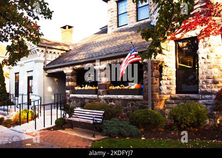 Skaneateles, New York, USA. November 4, 2022. Front entrance of the Skaneateles Library in the upscale, charming town of Skaneateles, New York in autu Stock Photo