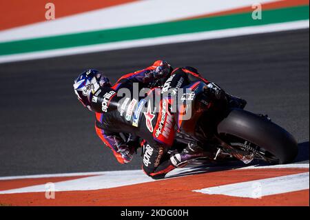 Valencia, Spain. 05th Nov, 2022. Maverick Viñales (Aprilia Racing) seen in action during the Gran Premio Motul de la Comunitat Valenciana at Ricardo Tormo Circuit. Credit: SOPA Images Limited/Alamy Live News Stock Photo