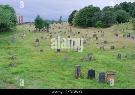 Sighthill cemetery old headstones in Glasgow graveyard Stock Photo