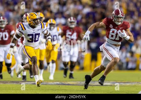 LSU linebacker Greg Penn III (30) looks to defend during an NCAA ...