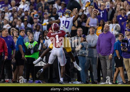 Alabama defensive back Kool-Aid McKinstry (1) defends in coverage ...