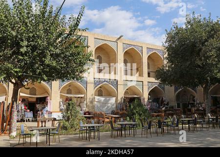 Nodir Divanbegi Madrasa, Lyabi Hauz Square, Historic Centre, Bukhara, Bukhara Province, Uzbekistan, Central Asia Stock Photo