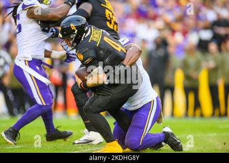 Minnesota Vikings linebacker Danielle Hunter (99) in action during