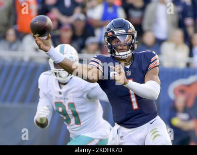 Chicago, United States. 06th Nov, 2022. Chicago Bears quarterback Justin Fields (1) passes the ball against the Miami Dolphins at Soldier Field in Chicago on Sunday, November 6, 2022. The Dolphins won 35-32. Photo by Mark Black/UPI Credit: UPI/Alamy Live News Stock Photo