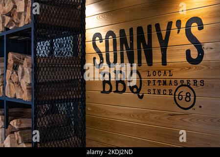 Interior of Sonny's BBQ restaurant, a Florida based pit barbecue chain famous throughout the American Southeast for its savory oak-smoked meats. (USA) Stock Photo