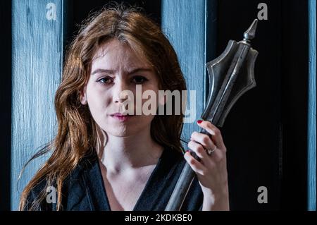 London, UK. 7th Nov, 2022. A German Mace, 16th Century, est £3,000-4,000 - Preview of Bonhams' Arms and Armour sales at the Knightsbridge salesroom. The sales take place on the 9-10 November in Knightsbridge. Credit: Guy Bell/Alamy Live News Stock Photo