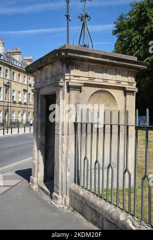 Police Watchmans Hut or Sentry Box outside The Holburne Museum and Art Gallery in Bath England UK Stock Photo