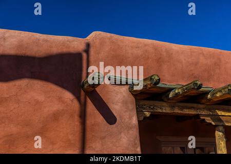 Giant Logs Trail in Petrified Forest National Park, Arizona, USA Stock Photo