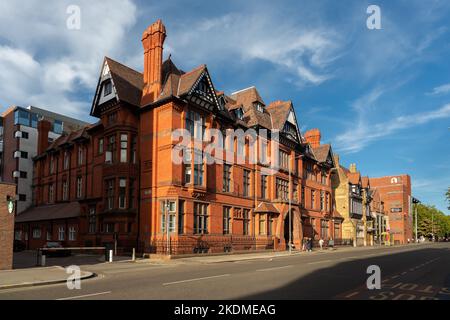 Liverpool, UK: The Symphony College building, former Eye and Ear Infirmary, Myrtle Street Stock Photo