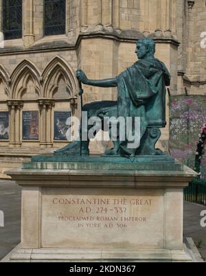 Bronze statue of Roman Emperor Constantine The Great (AD 274-337) outside the front of York Minster, York, North Yorkshire, England Stock Photo