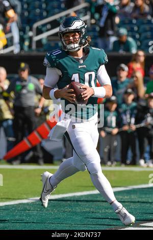 East Rutherford, New Jersey, USA. 5th Dec, 2021. Philadelphia Eagles  quarterback Gardner Minshew (10) warmup prior to game against the New York  Jets at MetLife Stadium in East Rutherford, New Jersey on