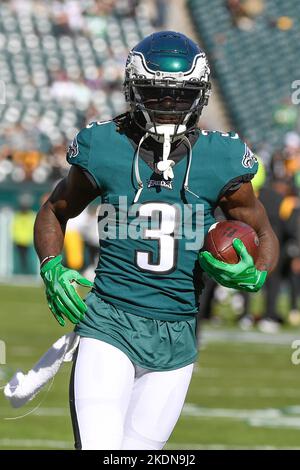 Zach pascal philadelphia eagles hi-res stock photography and images - Alamy