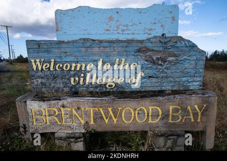 Welcome to Brentwood Bay sign Stock Photo