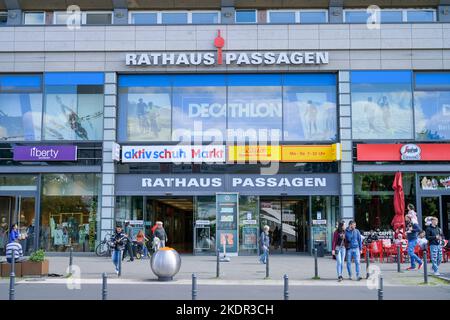 Rathauspassagen, Alexanderplatz, Mitte, Berlin, Deutschland Stock Photo